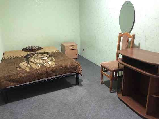 Здам  в оренду 2- кімнатну квартиру від метро Вокзальна 10 хв пішки Киев