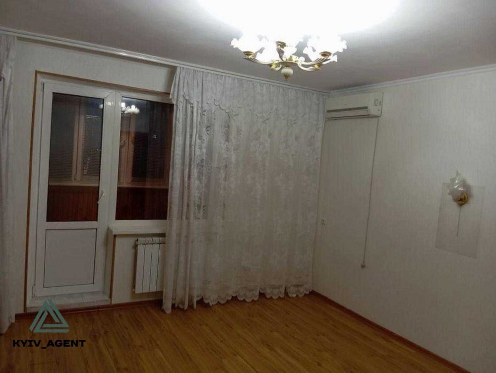 Готові до швидкого продажу ! Квартира 48 м2 на пр-т Григоренка Петра Київ - зображення 4