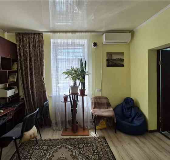 Квартира  схожа на частину будинку на ближньому Старому місті Винница