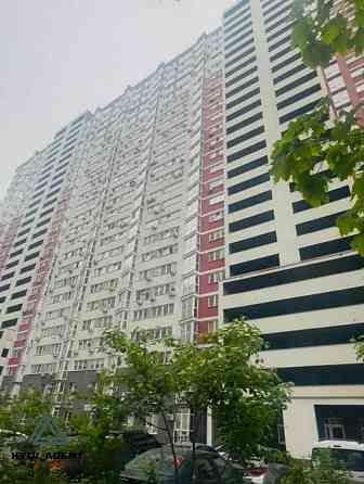 Підходить під інвестицію ! Продаж квартири 50 м2 на вул. Драгоманова 2 Київ