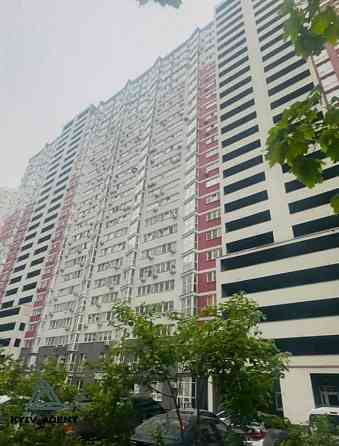 Підходить під інвестицію ! Продаж квартири 50 м2 на вул. Драгоманова 2 Київ