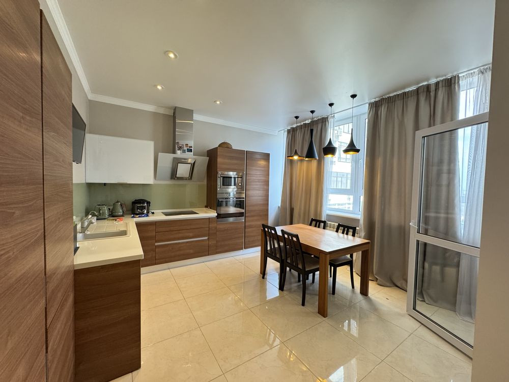 ЖК Панорама на Печерську продається 3к квартира вул Коновальця Євгена Київ - зображення 1