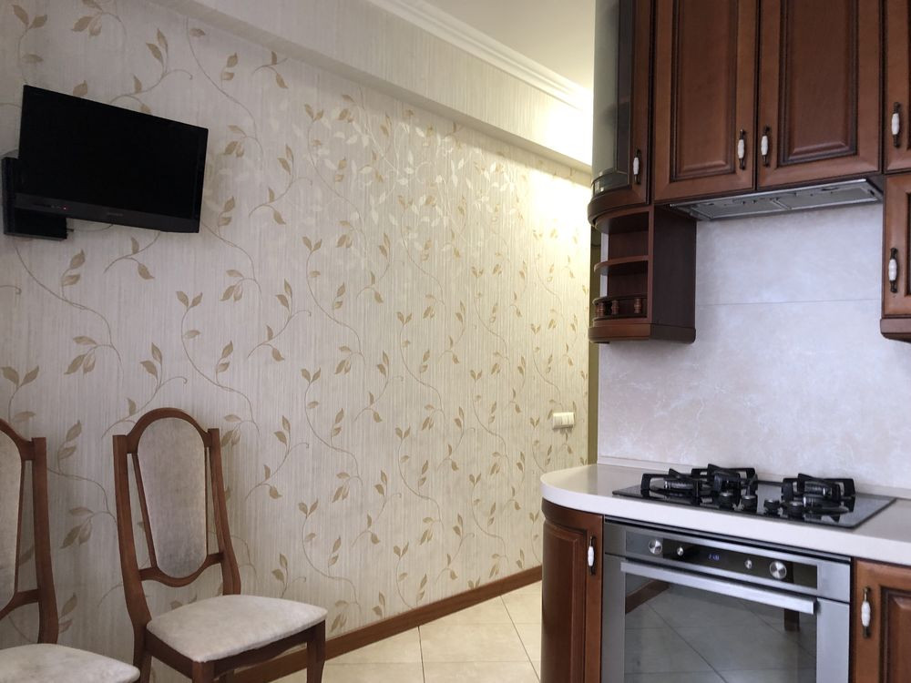 Печерський Оренда 2 квартиру Метро Зверинецька Київ - зображення 2