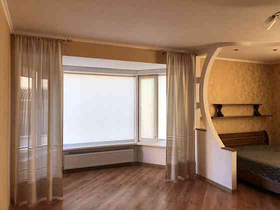 довгострокова оренда 1-кімнатної квартири біля Медичного Університету Винница