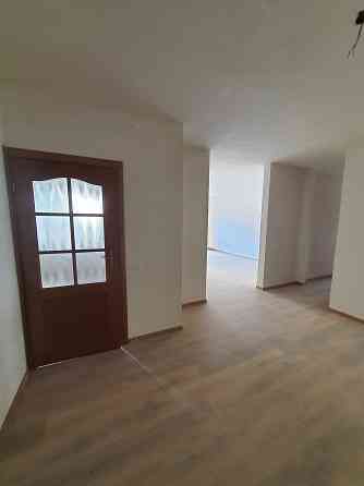 3 х кімнатна квартира Євгена Сверстюка (Раскової Марини)  52 В Киев