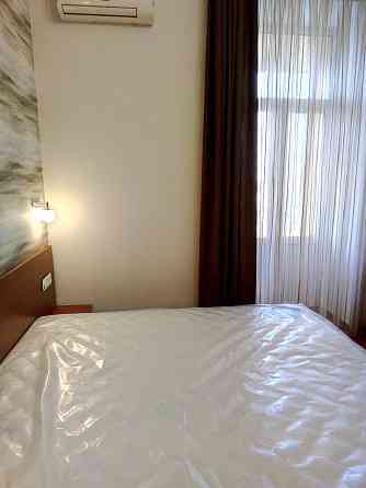 Сдаю  2х-ую  кв-ру на  Софиевской   Площади,   ул.  Владимирская. Киев