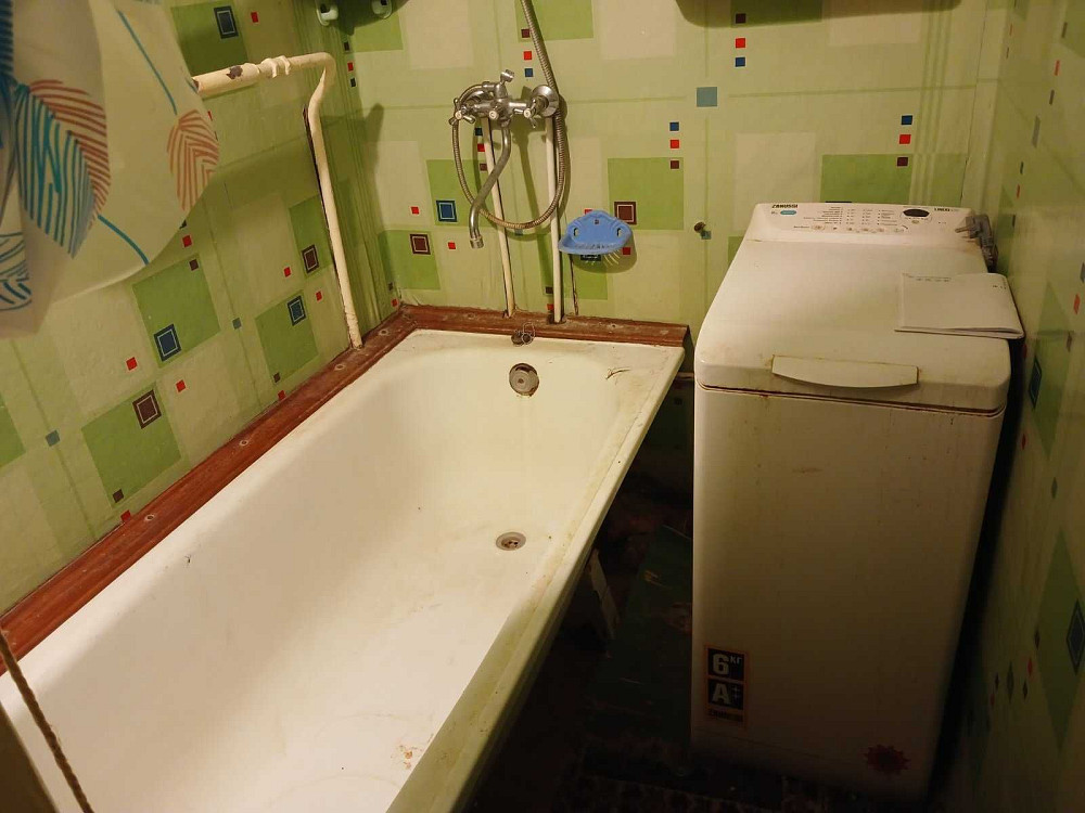 2-к квартира 45 м² на 2/5 поверсі цегляного будинку, район Виставка! Хмельницький - зображення 3