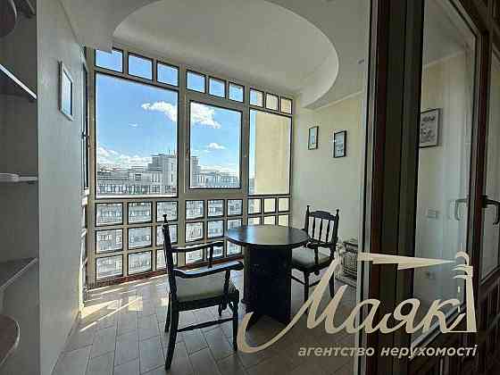 Аренда двухуровневой квартиры по ул. Верхогляда 4, Печерский район. Киев