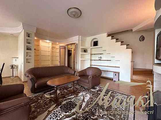 Аренда двухуровневой квартиры по ул. Верхогляда 4, Печерский район. Киев