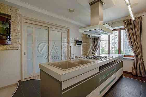 Оренда / Квартира / вул. Жилянська, Центр Киев