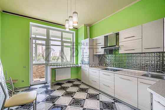 Продаж 2-ї квартири в ЖК «Пори Року» Киев