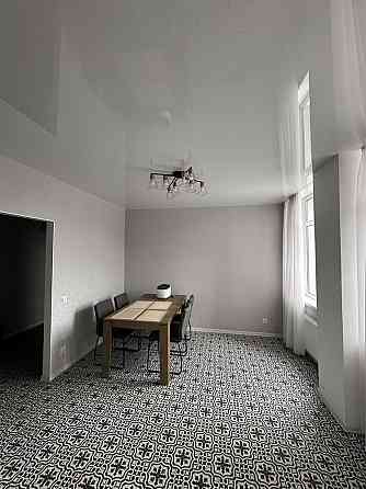 Продам квартиру 2 кімнатна, 65м, центр, новобудова, автономне опалення Чернигов