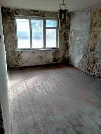 Продам двохкімнатну квартиру 