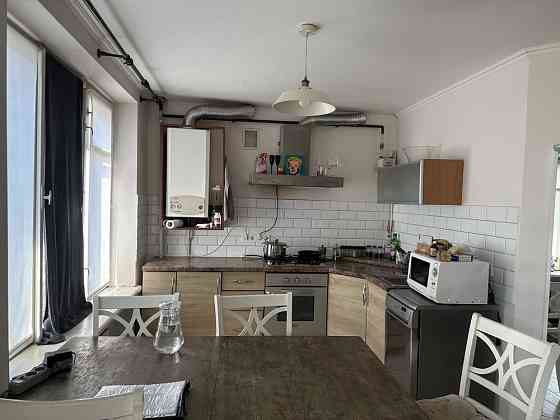 Здається простора 1,5  кімнатна квартира в центрі міста 