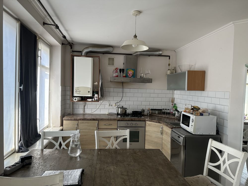 Здається простора 1,5  кімнатна квартира в центрі міста  - изображение 1