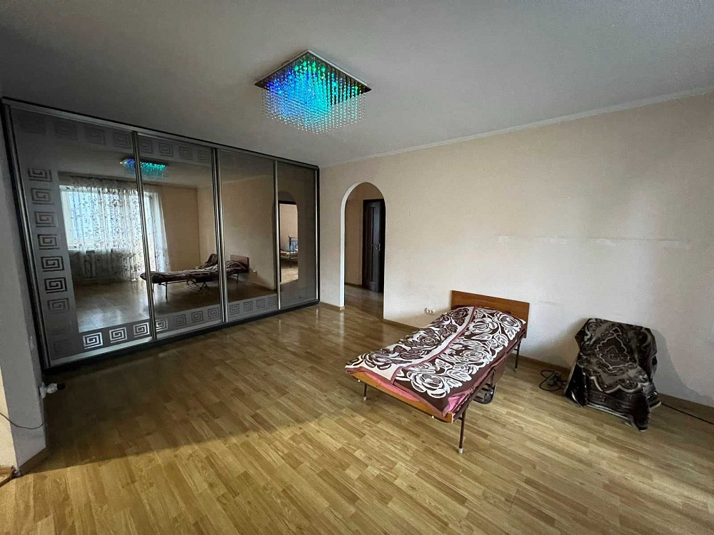 Простора 3-кімнатна квартира на Виставці Хмельницький - зображення 6