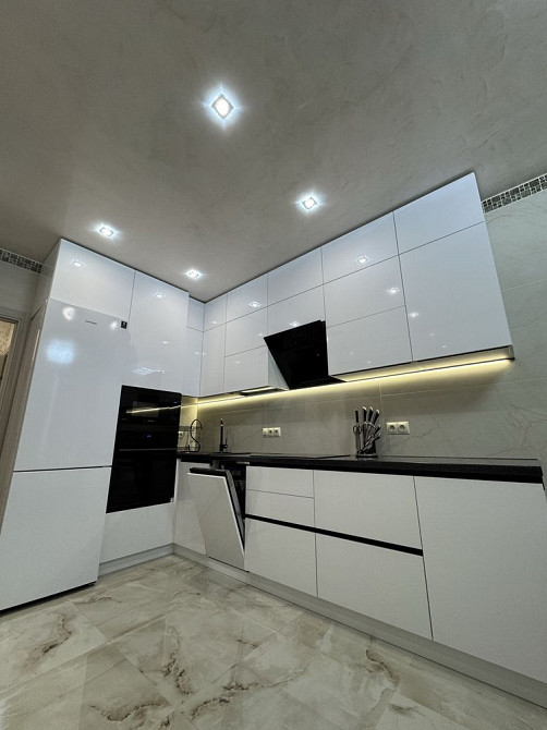 Розкішна євро3кк в Центральному парку! ЖК Центральний, є паркінг Ирпень - изображение 1