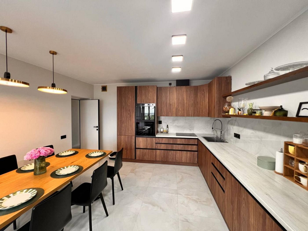 Трьохкімнатна з ремонтом в центрі Ірпеня Ирпень - изображение 1