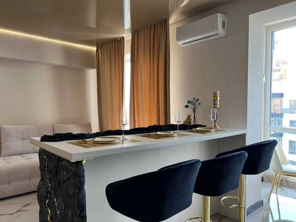 Шикарна двокімнатна квартира з терасою Івано-Франківськ - зображення 8