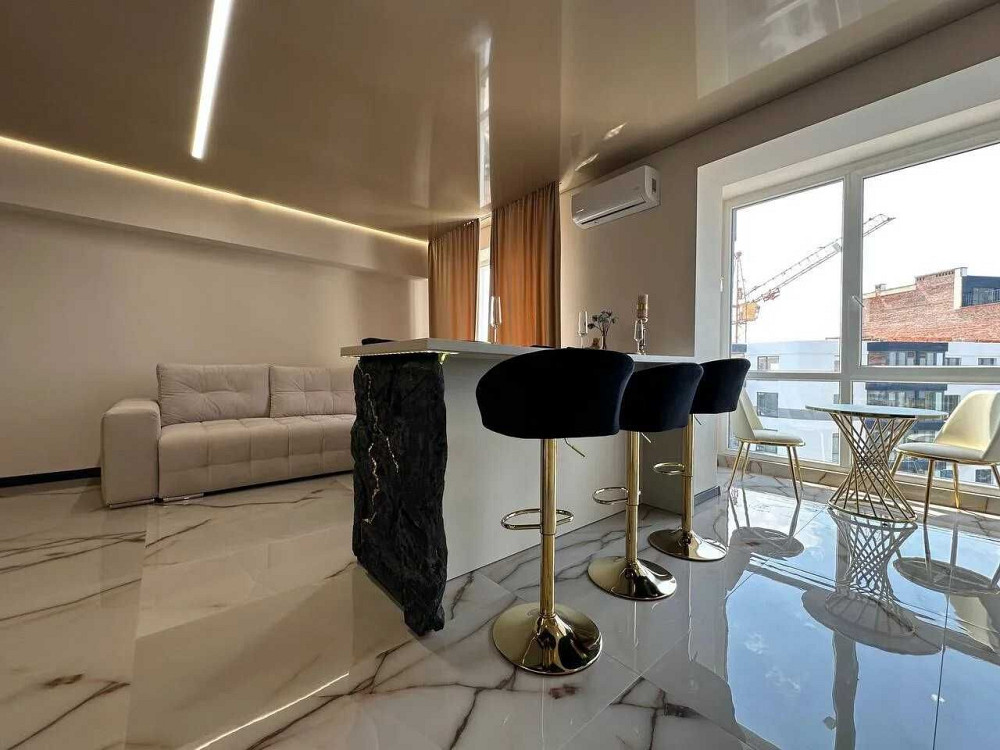 Шикарна двокімнатна квартира з терасою Івано-Франківськ - зображення 5