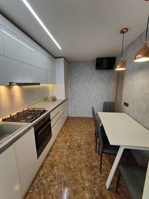 продам трикімнатну від власника в Олександрівському районі 36500дол, Запоріжжя - зображення 4