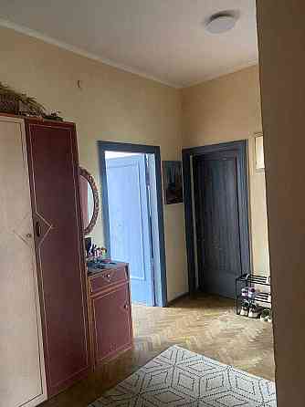 Продається світла простора 3 кімнатна квартира по Вул. Замарстинівська Львов