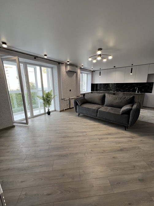 Трикімнатна квартира в самому Центрі Кременчука Кременчуг - изображение 1