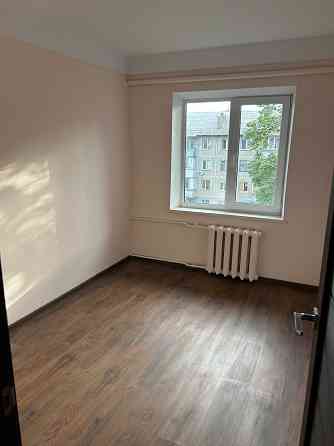 Продаж невеликої 2к квартири Воскресенка вулЧорних Запорожців 9 ремонт Киев