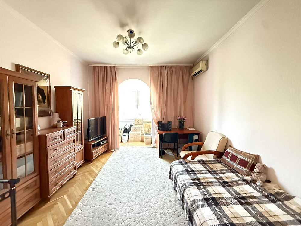 3-к, м. Дарниця, сталінка, Набоки (Бажова). Киев - изображение 1