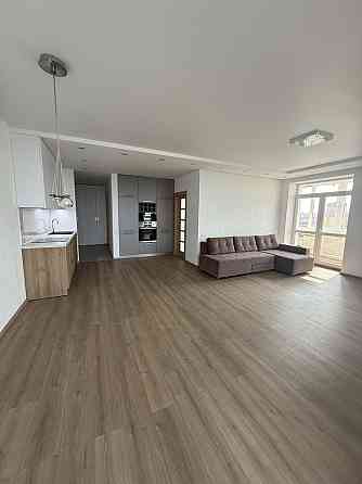 Продаж квартири з видом р.Дніпро вул.Жужоми Черкассы