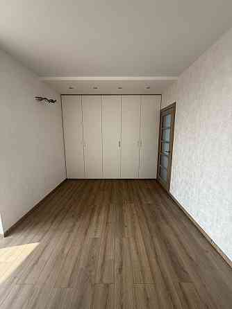 Продаж квартири з видом р.Дніпро вул.Жужоми Черкассы