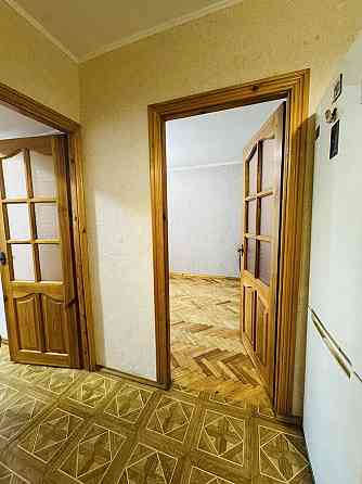 Трикімнатна квартира на третьому поверсі 