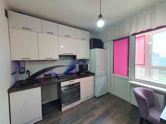 1к, ЖК Патриотика, Гмыри 18, видовая, метро Позняки 8 мин Киев