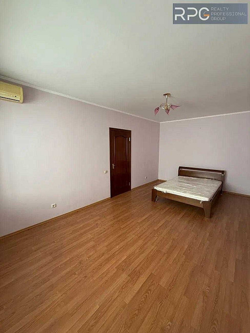 Продається 2-х кімнатна квартира з ремонтом на вул. Відпочинку 12 Киев - изображение 4