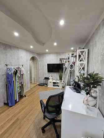 Продам 2х комнатную Центральный Рынок Харьков