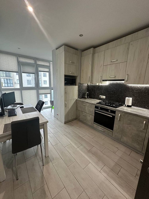 Продається двох кімнатна квартира в новобудові ЖК Глобус Комфорт Львов - изображение 2