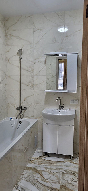 Продаётся 2 ком. квартира с евроремонтом в новом доме Запоріжжя - зображення 6