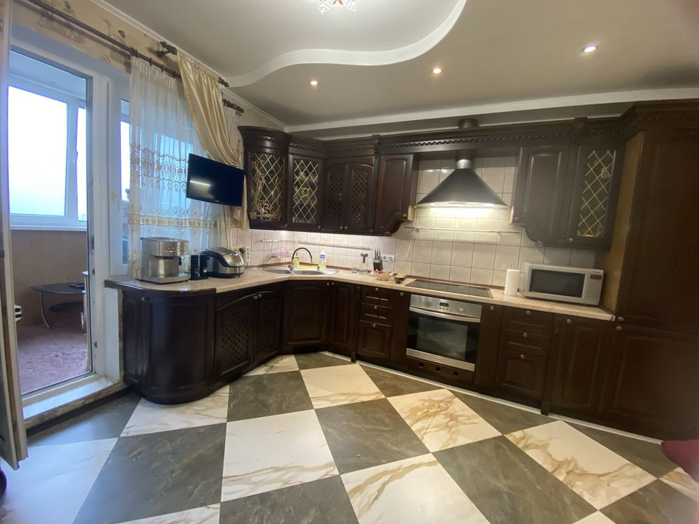 Продам 3 кім квартиру видову Харківське шоссе 56, з ремонтом Киев - изображение 2