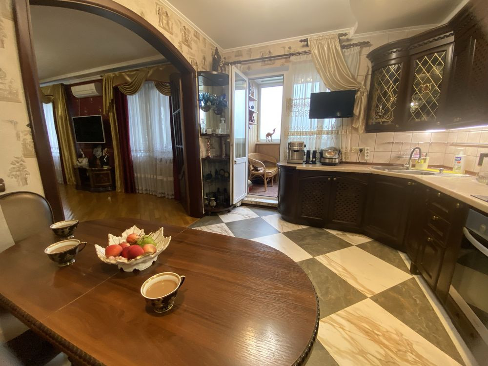 Продам 3 кім квартиру видову Харківське шоссе 56, з ремонтом Киев - изображение 4