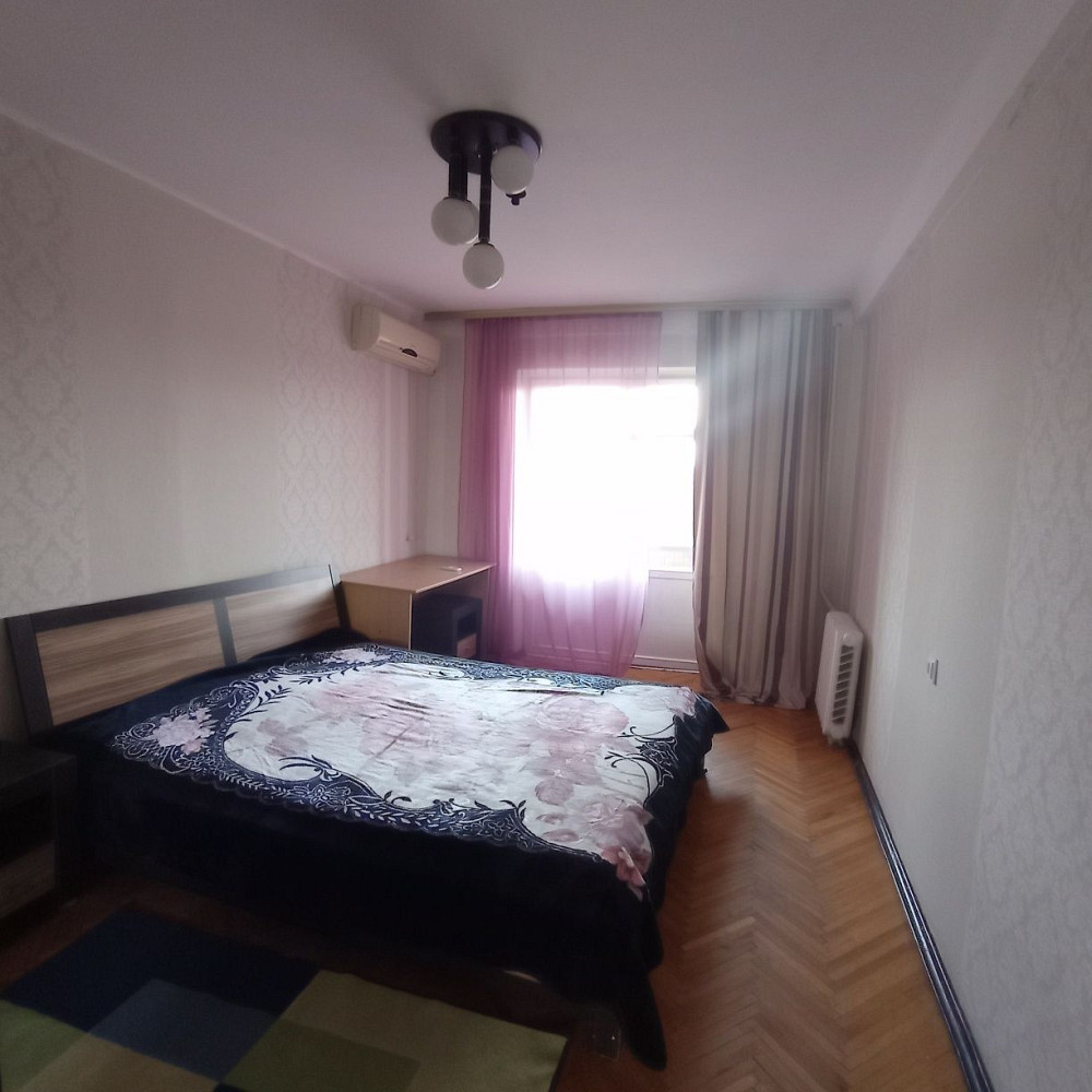 Метро Лісова, вул.Космонавта Поповича 22, продам 2-к квартиру Киев - изображение 1