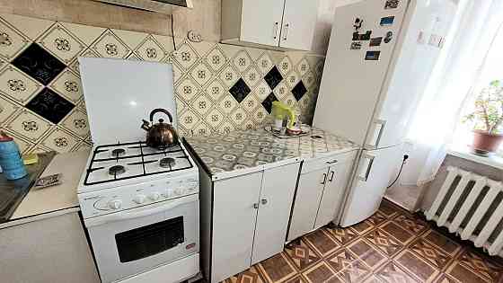 2к.Сталинка на Металлургов. 2/5.Раздельние комнати. Запоріжжя