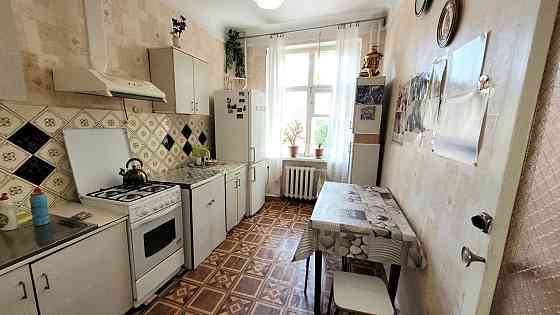 2к.Сталинка на Металлургов. 2/5.Раздельние комнати. Запоріжжя