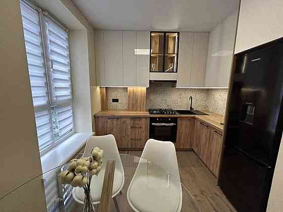 Продам 2 кімнатну квартиру Лоджія Сертифікат Газ Без Комісії 2 поверх Ирпень