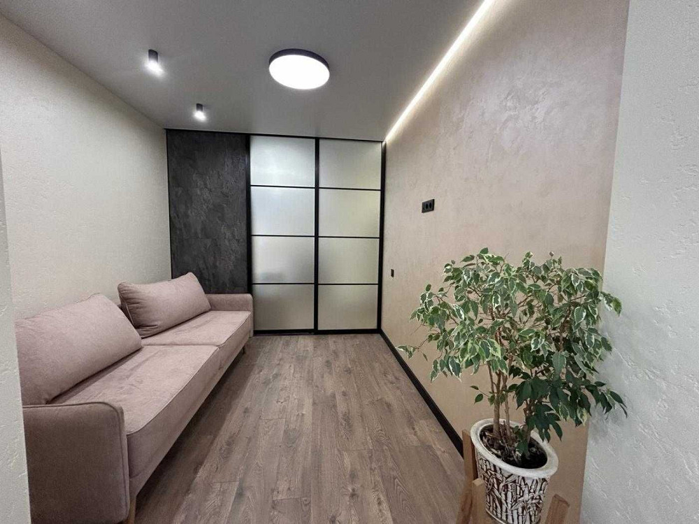 Продам 2 кімнатну квартиру Лоджія Сертифікат Газ Без Комісії 2 поверх Ирпень - изображение 2