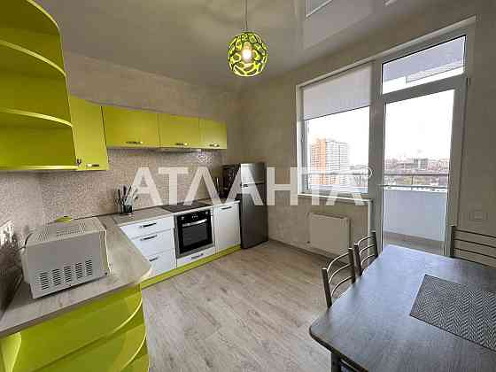 Рядом с центром 1 комн с ремонтом с балконом Одесса