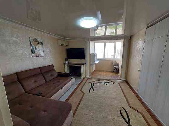 Продам 4-х комнатную квартиру с ремонтом на Добровольского Одесса