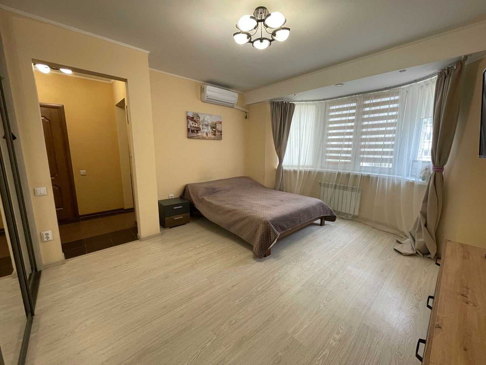 Оф. 2%. Гарненька 1к, парк. Без комісії. Ирпень - изображение 1