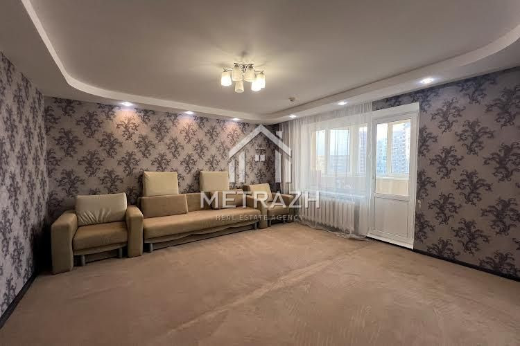 Простора 3-к квартира вул. Оноре де Бальзака 4-А Київ - зображення 3