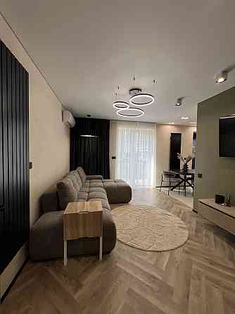 Вишукана та авторська 3-кімнатна квартира в центрі міста Івано-Франківськ