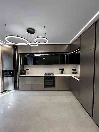 Вишукана та авторська 3-кімнатна квартира в центрі міста Івано-Франківськ